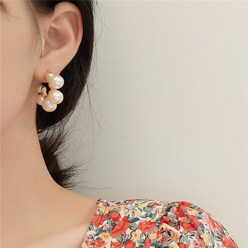 Me n my Pearls Earrings