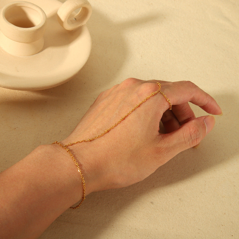 Aureline Dainty Hand Jewellery