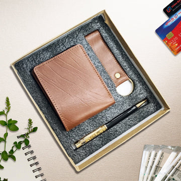 Personalized Men's Leather Wallet & Keychain with Name & Charm.